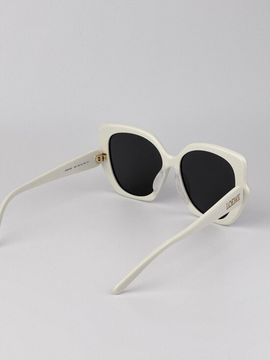 Loewe INFLATED Women Sunglasses – Ivory/Smoke Butterfly Frame (LW40133F 25A) main image 8
